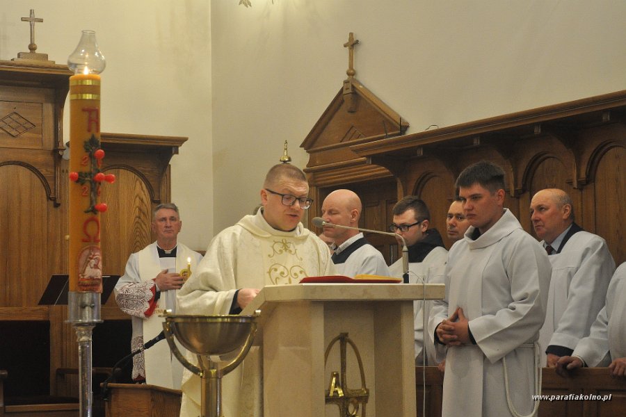 54 Liturgia chrzcielna.jpg